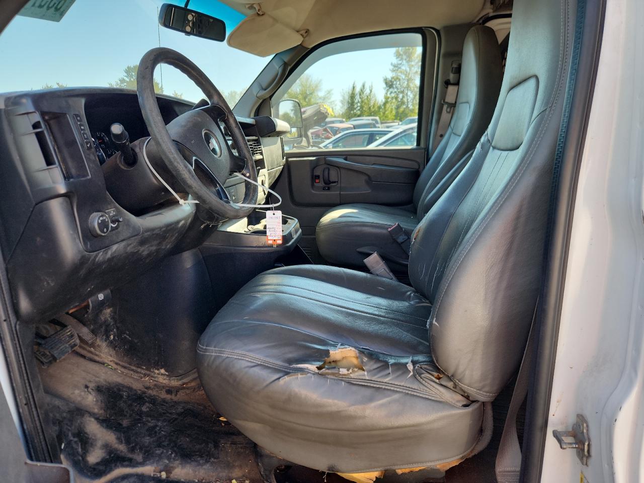 2015 Chevrolet Express G2500 VIN: 1GCWGFCF0F1281289 Lot: 85575415