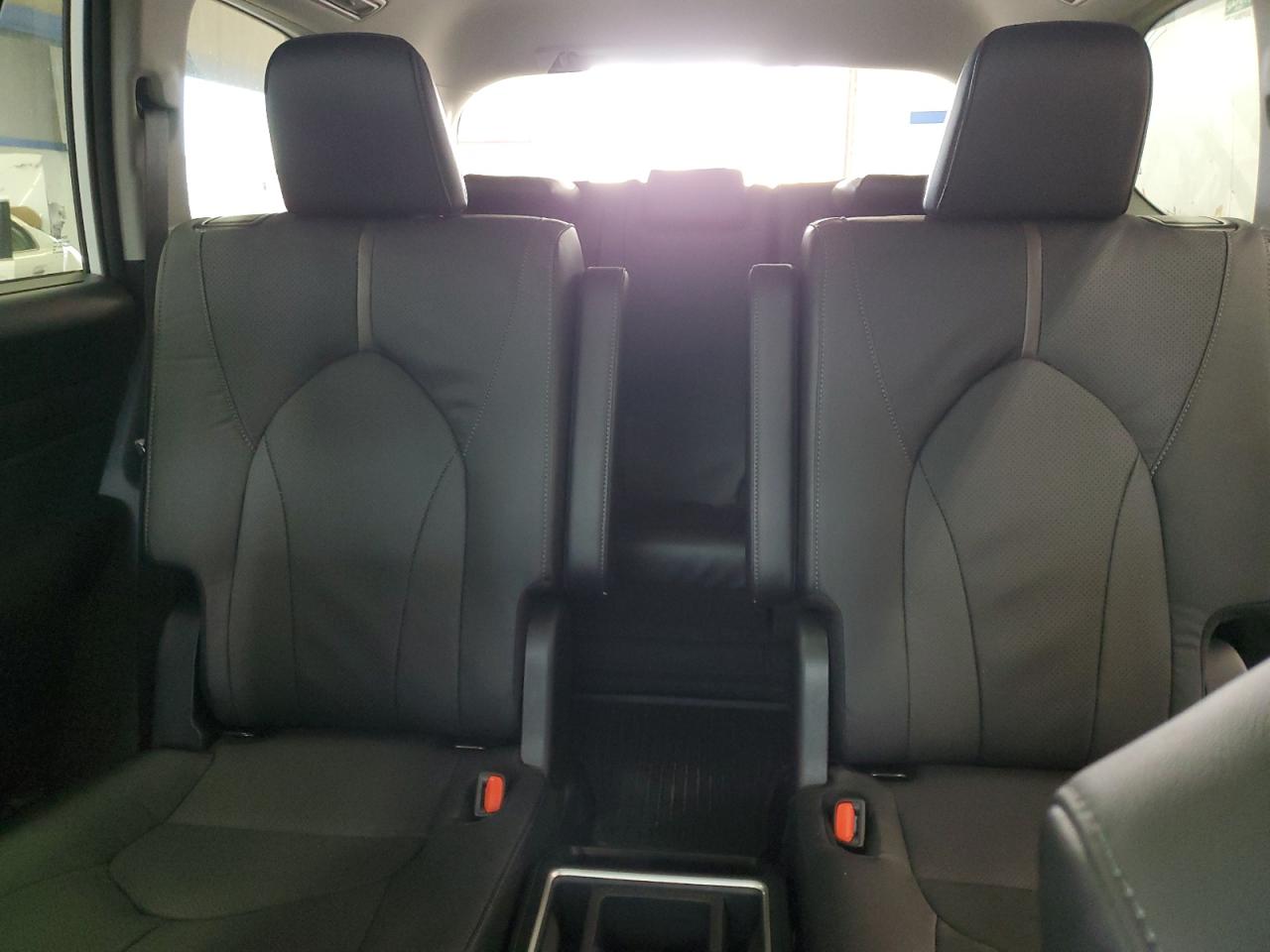 2026 Toyota Grand Highlander Le VIN: 5TDAAAB53TS105309 Lot: 86803445