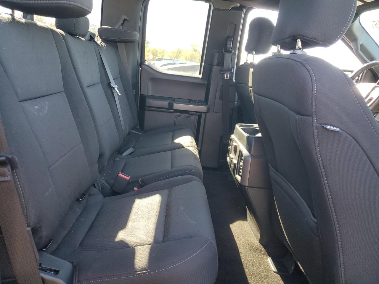 2018 Ford F150 Super Cab VIN: 1FTFX1EG3JFE01221 Lot: 82355245