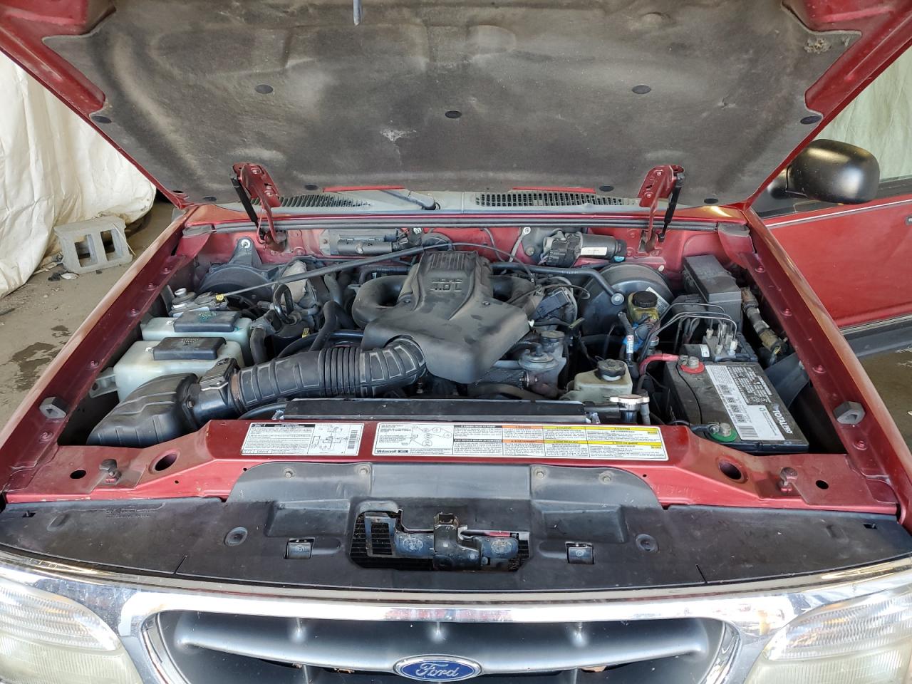 2000 Ford Explorer Xlt VIN: 1FMZU73E5YZA24468 Lot: 82210305
