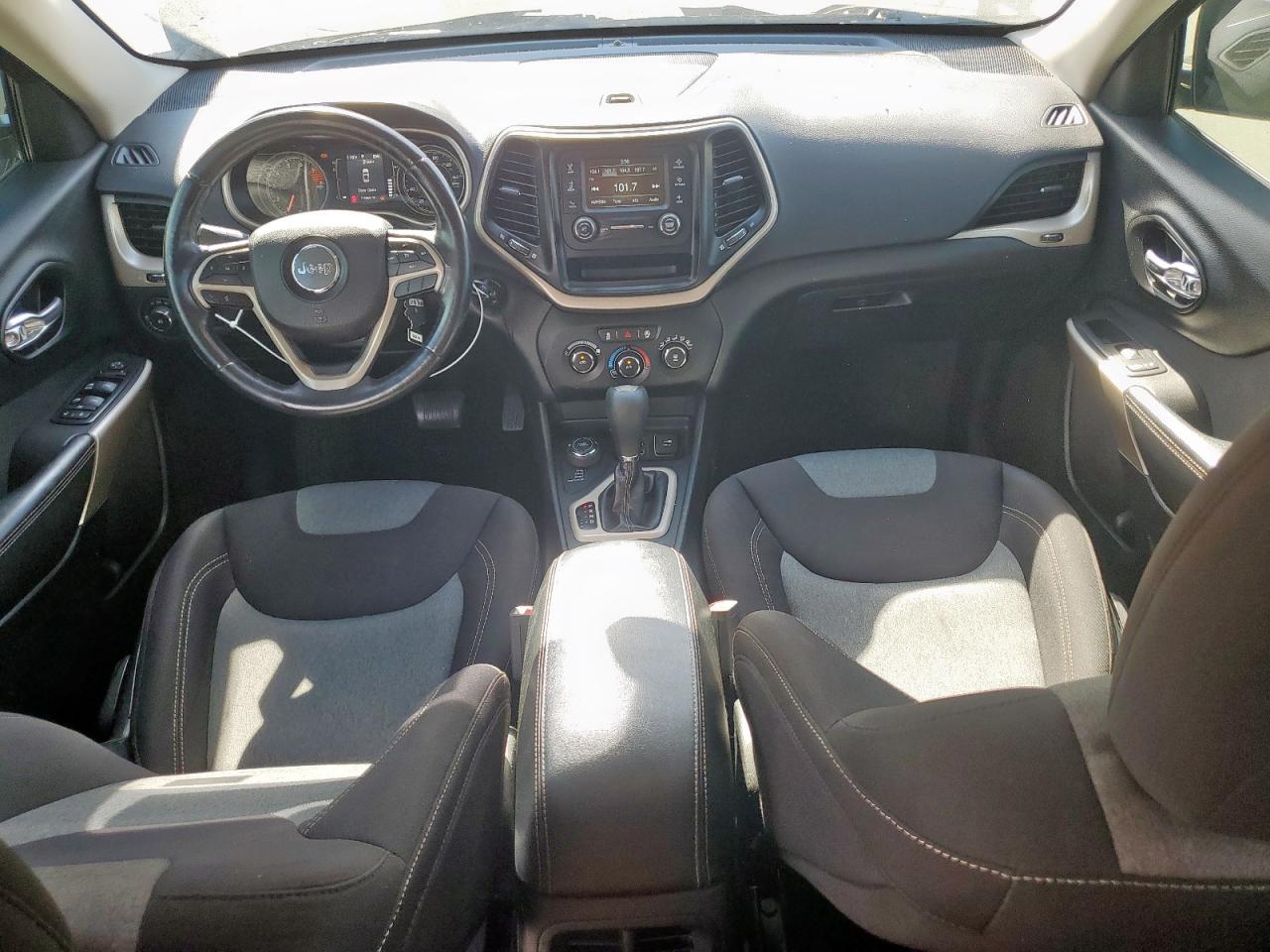 2018 Jeep Cherokee Latitude VIN: 1C4PJMCX9JD508828 Lot: 82277855