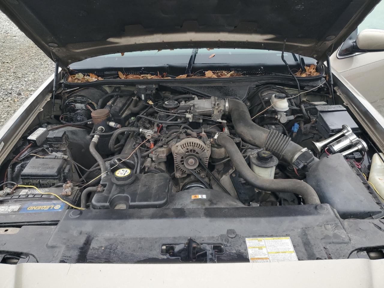 2001 Mercury Grand Marquis Gs VIN: 2MEFM74W01X713570 Lot: 85924795