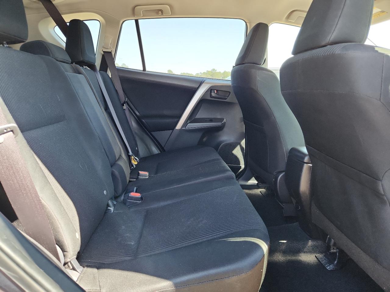 2018 Toyota Rav4 Le VIN: JTMBFREV0JJ228169 Lot: 84273745