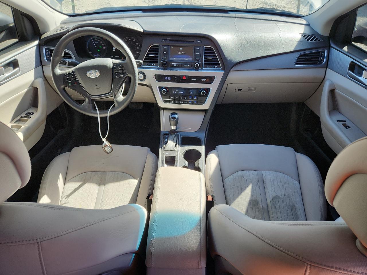 2016 Hyundai Sonata Hybrid VIN: KMHE24L15GA038142 Lot: 82424755