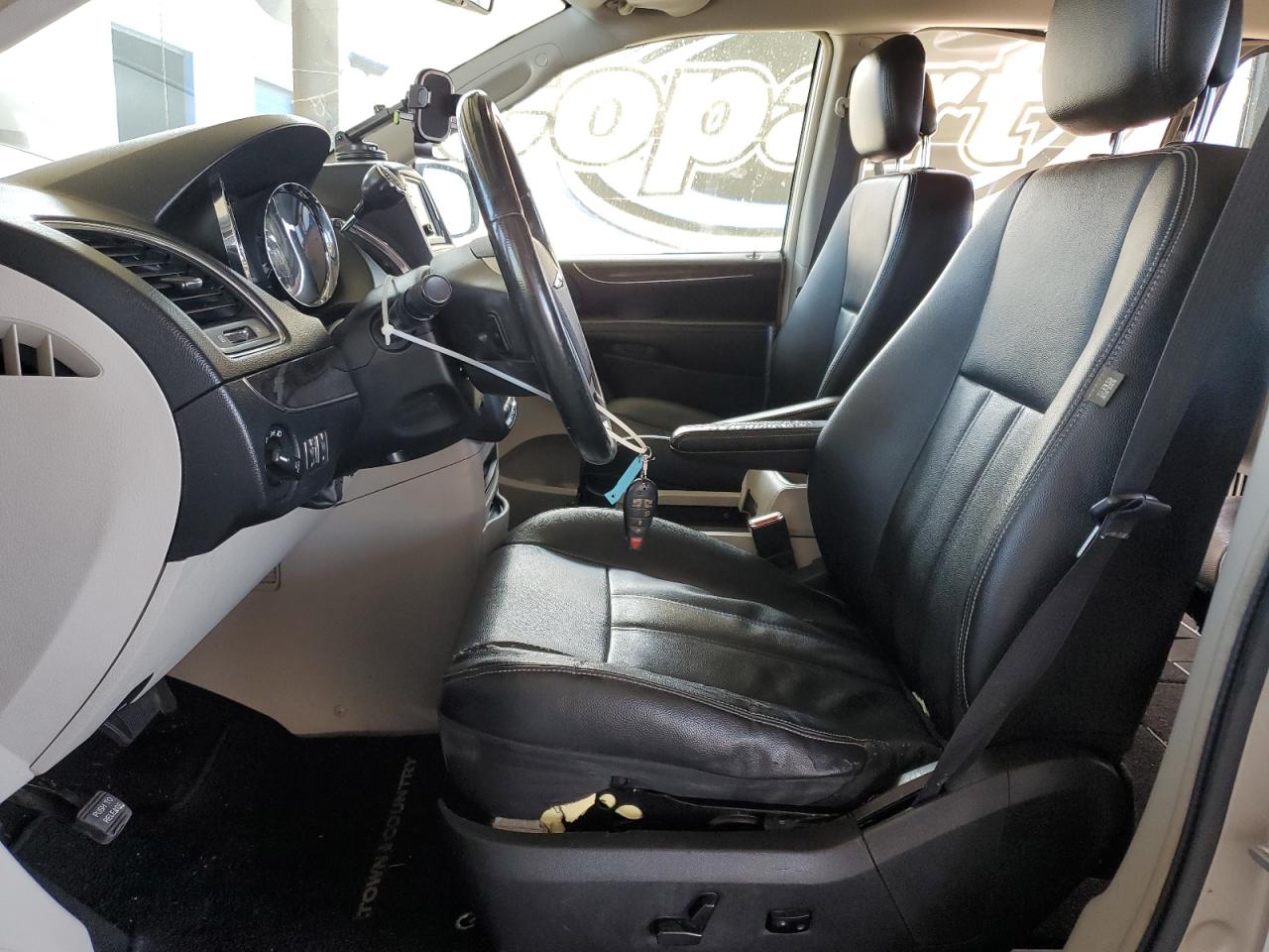 2014 Chrysler Town & Country Touring VIN: 2C4RC1BG2ER324837 Lot: 86111685