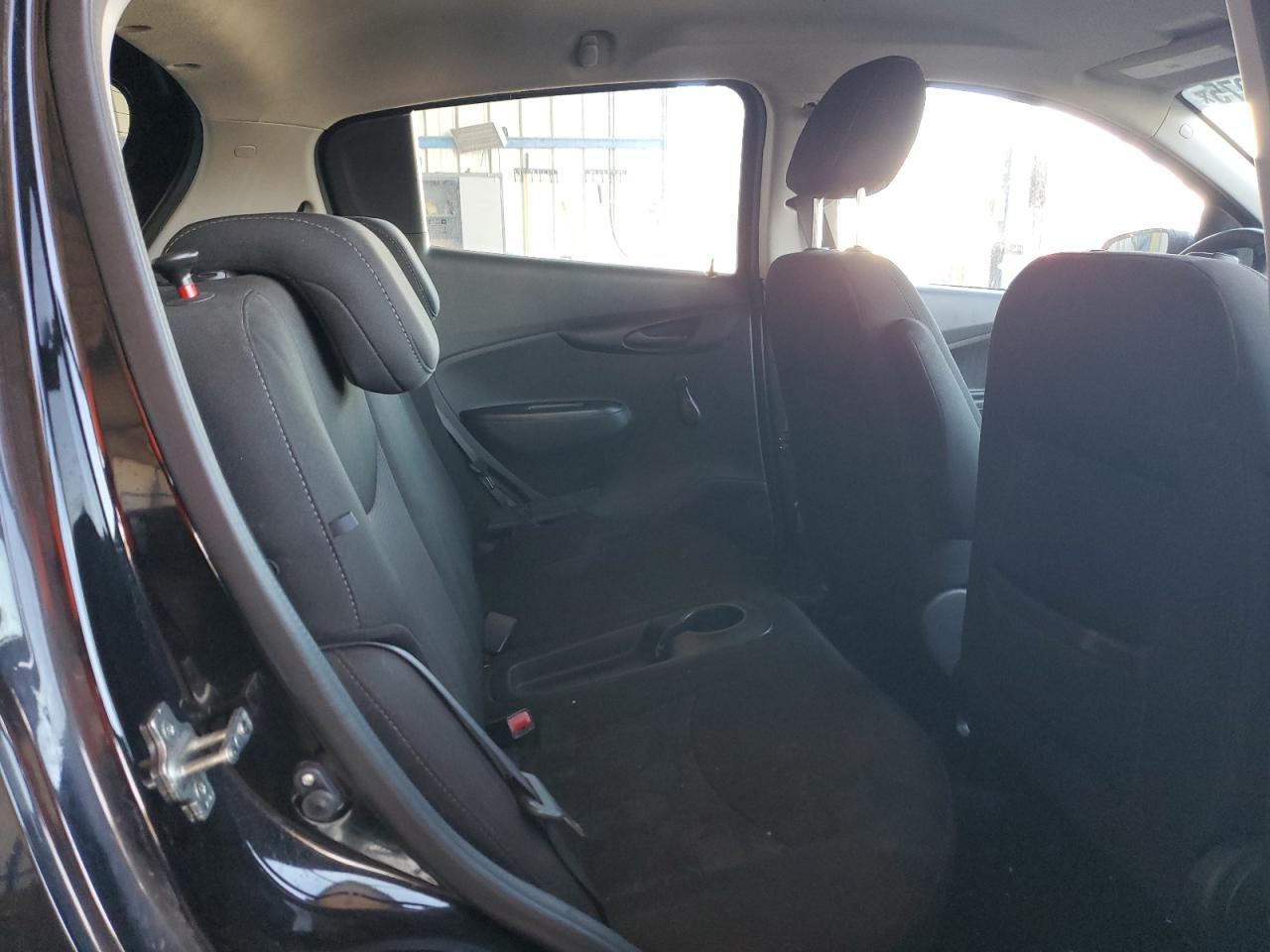 2017 Chevrolet Spark Ls VIN: KL8CA6SAXHC828739 Lot: 86836975