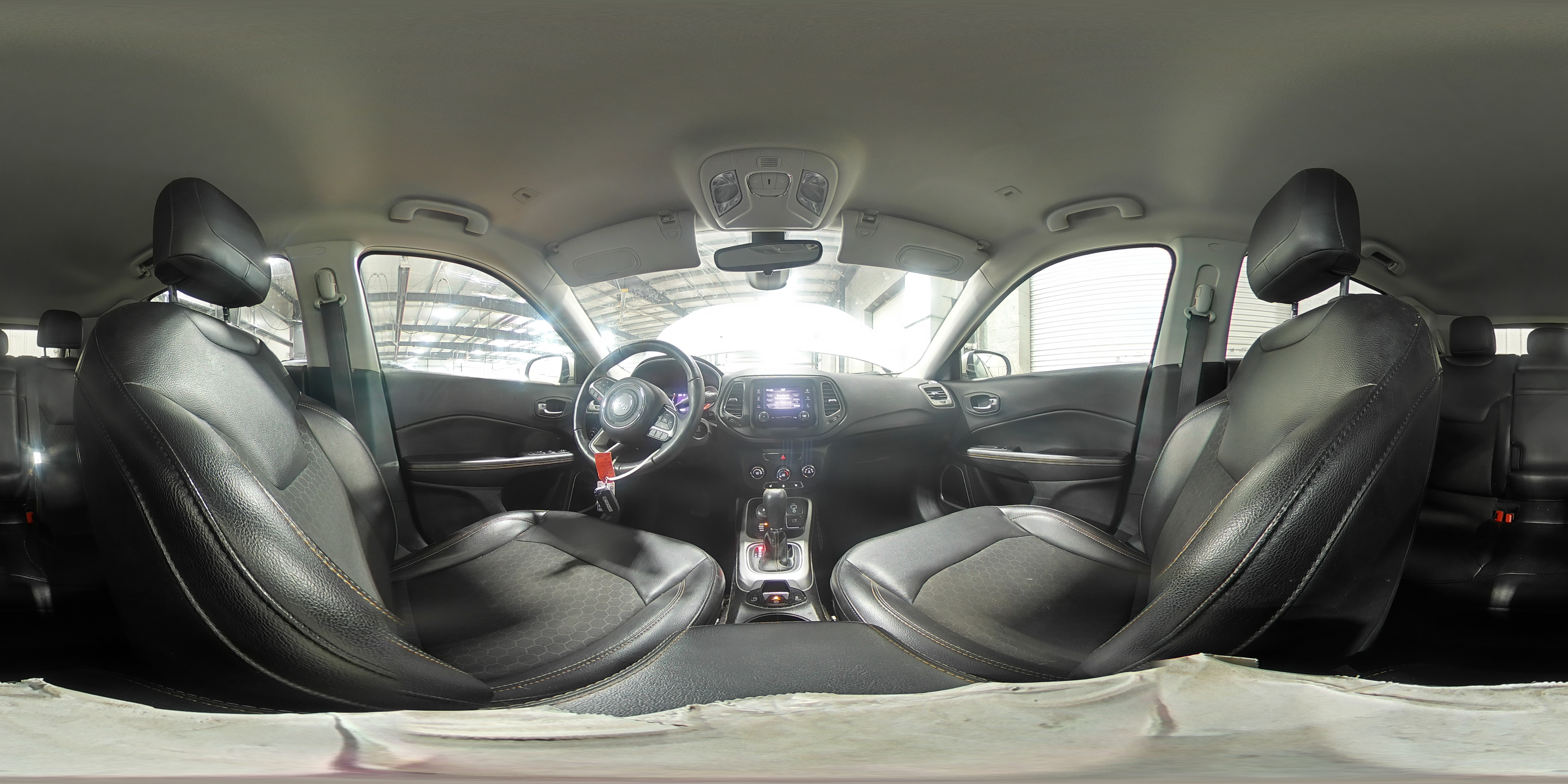 2018 Jeep Compass Latitude VIN: 3C4NJDBB4JT350261 Lot: 85734295