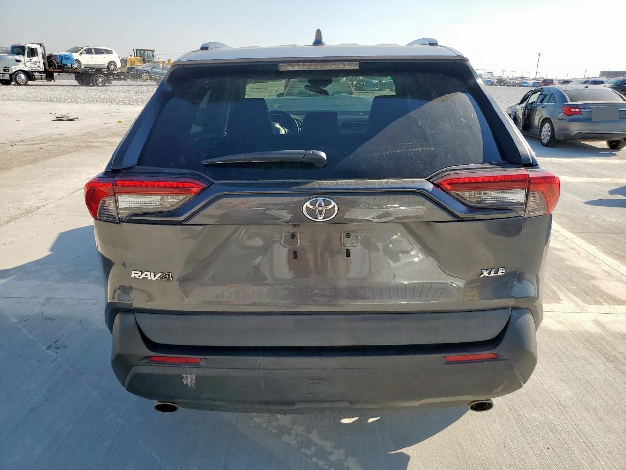 2021 Toyota Rav4 Xle Premium VIN: 2T3C1RFV0MC096149 Lot: 82182975