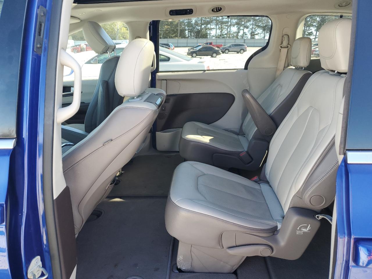 2018 Chrysler Pacifica Touring L Plus VIN: 2C4RC1EG9JR228368 Lot: 89894165