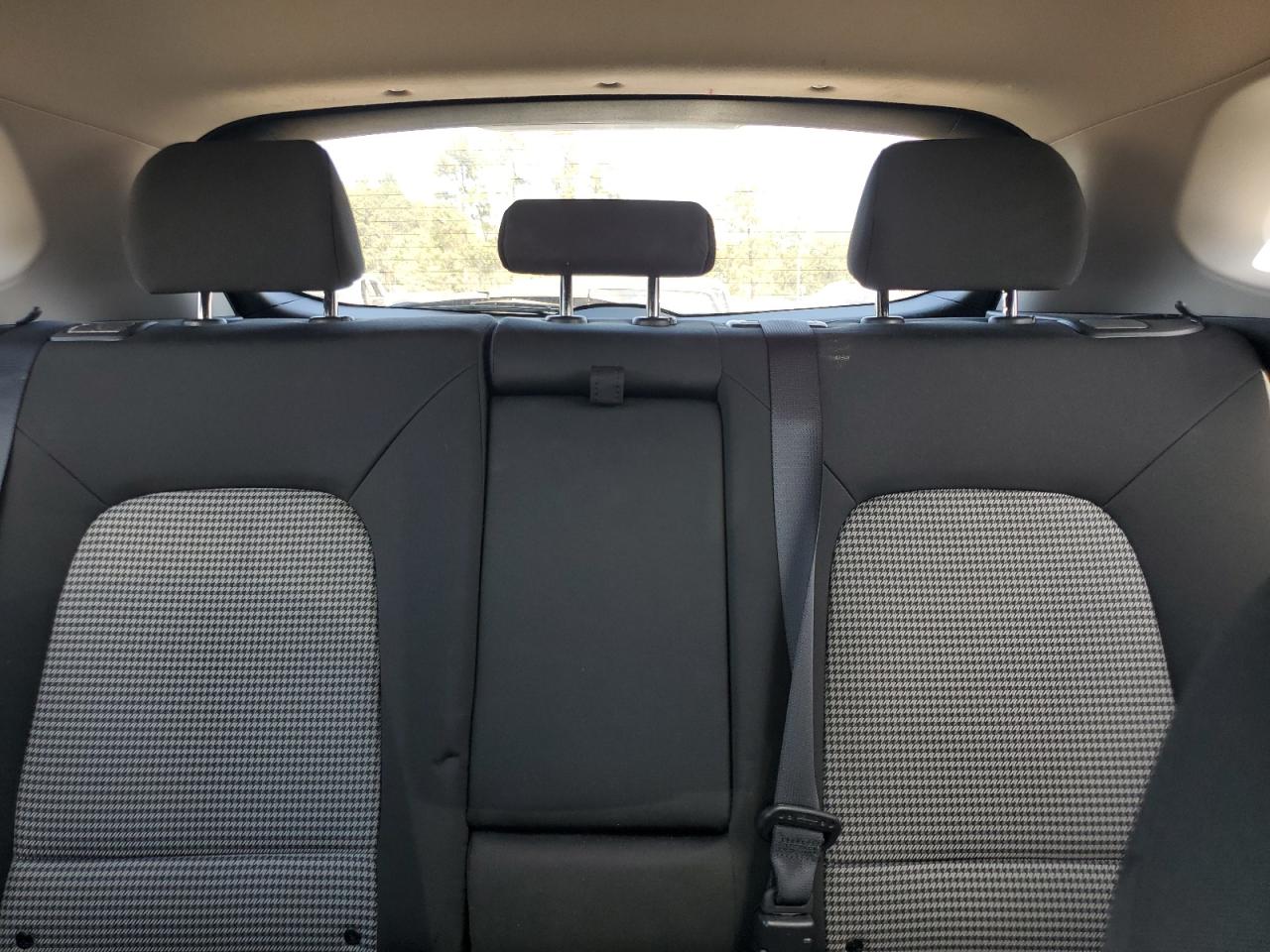 2019 Hyundai Kona Se VIN: KM8K12AA2KU320453 Lot: 87204265