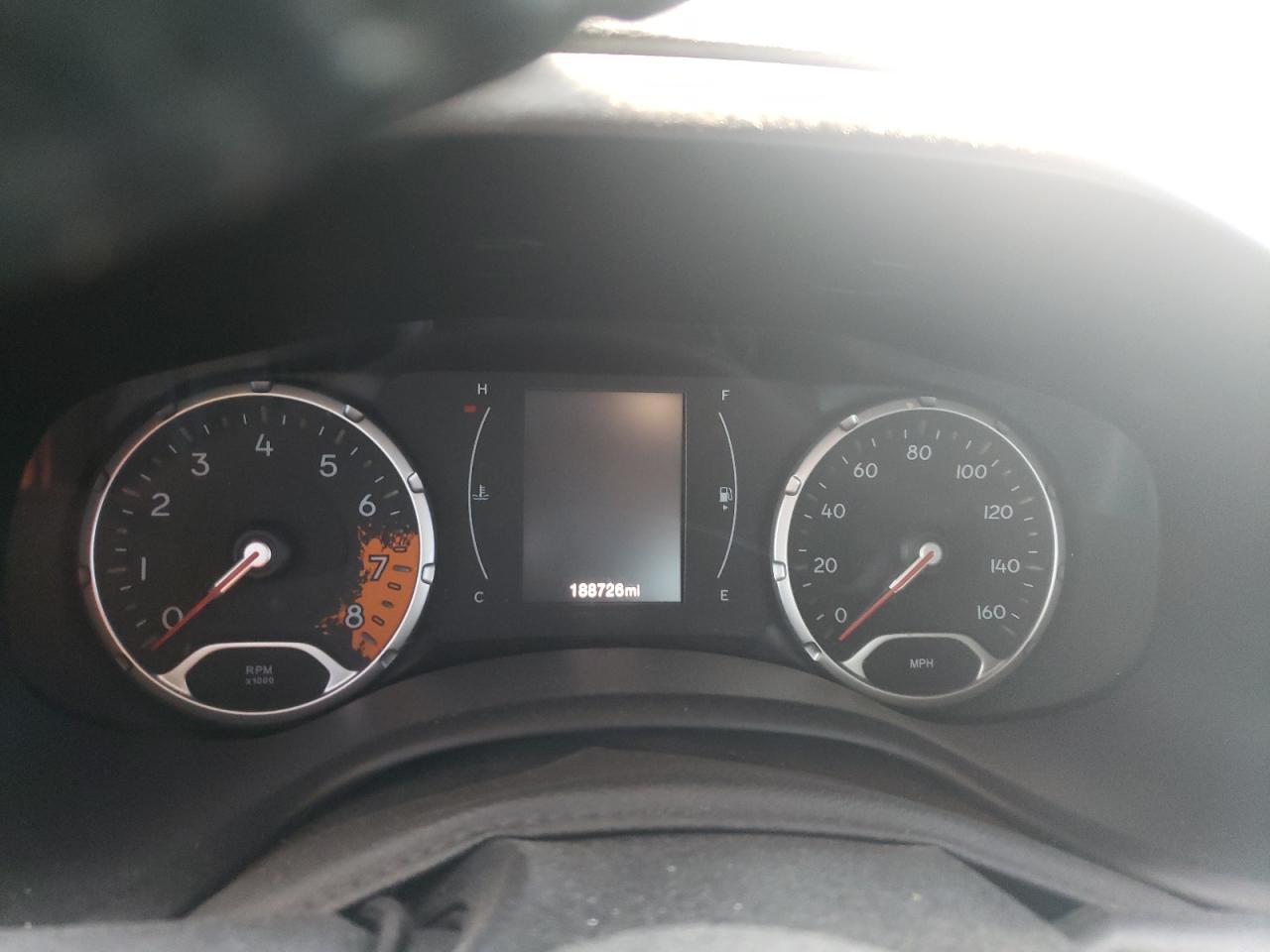 2015 Jeep Renegade Latitude VIN: ZACCJABT8FPB91726 Lot: 84721045