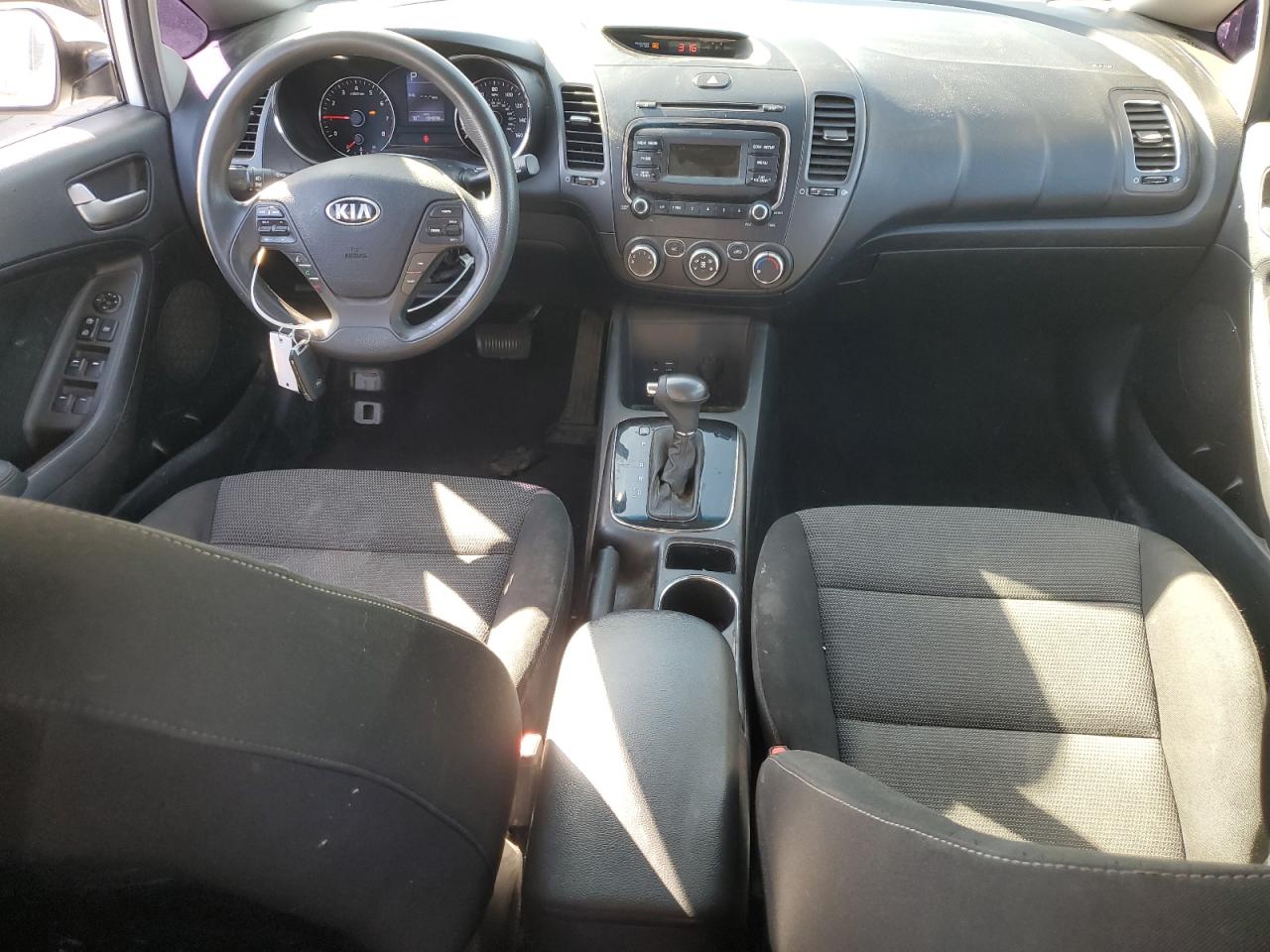 2018 Kia Forte Lx VIN: 3KPFK4A72JE169226 Lot: 82337585