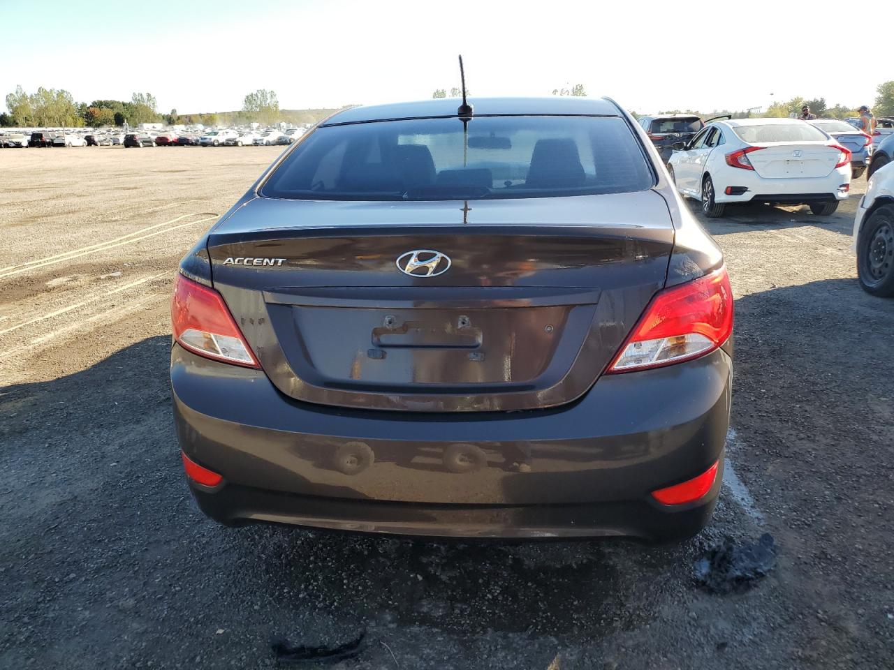 2016 Hyundai Accent Se VIN: KMHCT4AE8GU121833 Lot: 81647755