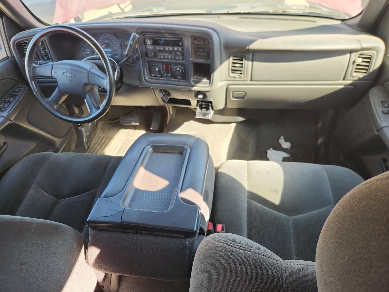 2004 Chevrolet Silverado K1500 VIN: 2GCEK13T441422259 Lot: 82371735