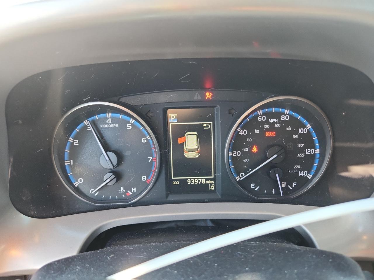 2018 Toyota Rav4 Le VIN: 2T3ZFREV5JW462632 Lot: 85184915