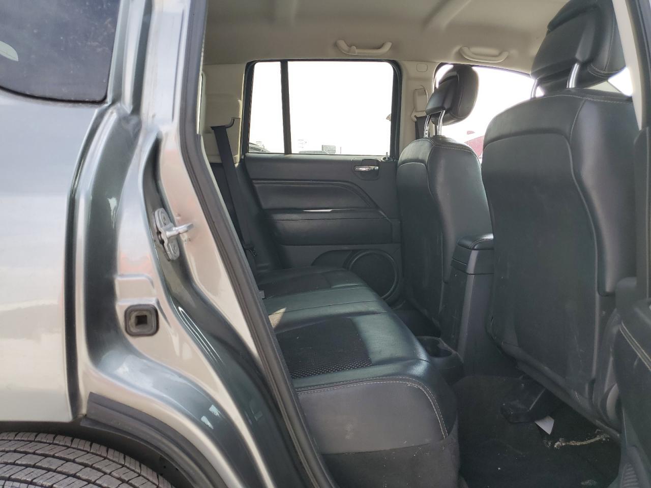 2014 Jeep Compass Latitude VIN: 1C4NJCEA1ED552855 Lot: 89800225