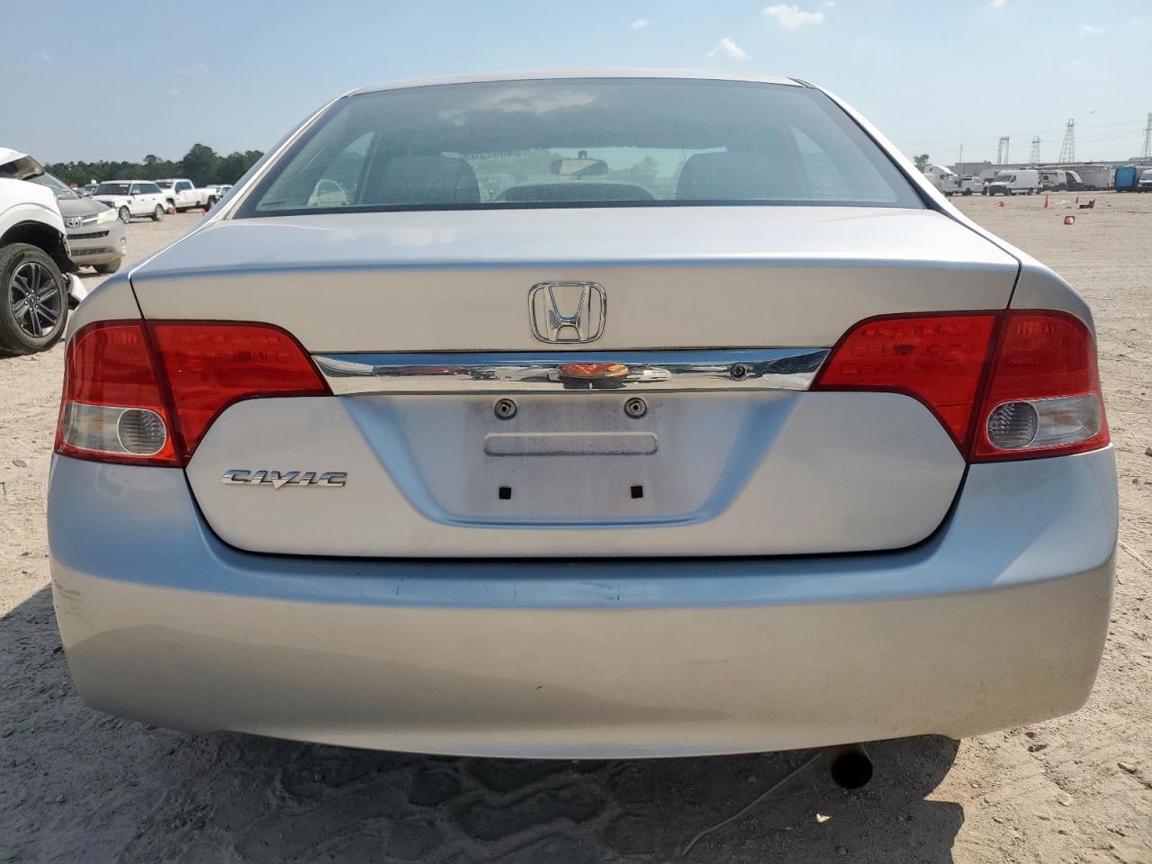 2009 Honda Civic Lx VIN: 19XFA16539E052131 Lot: 84992205