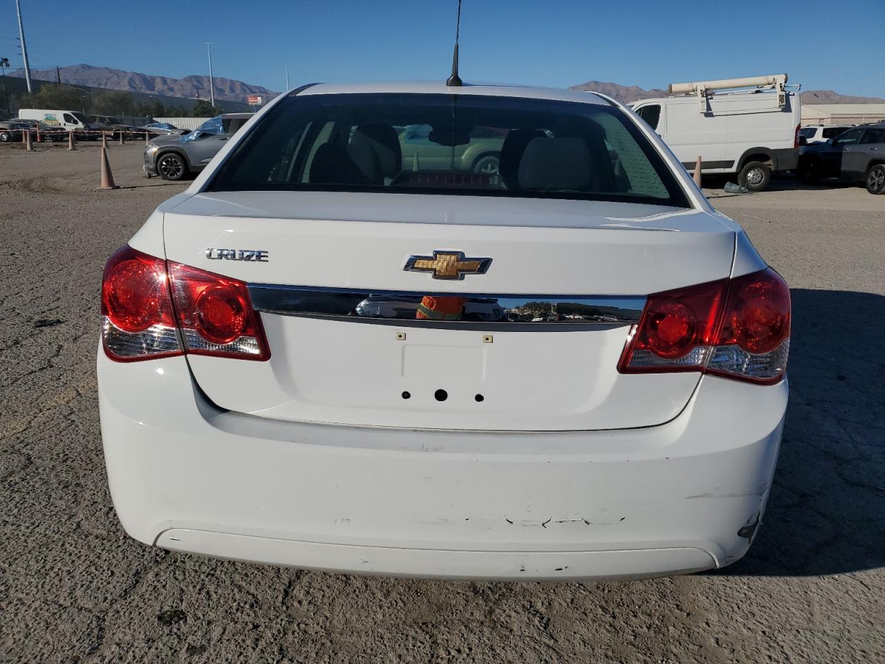 2014 Chevrolet Cruze Ls VIN: 1G1PA5SH3E7180786 Lot: 90692845