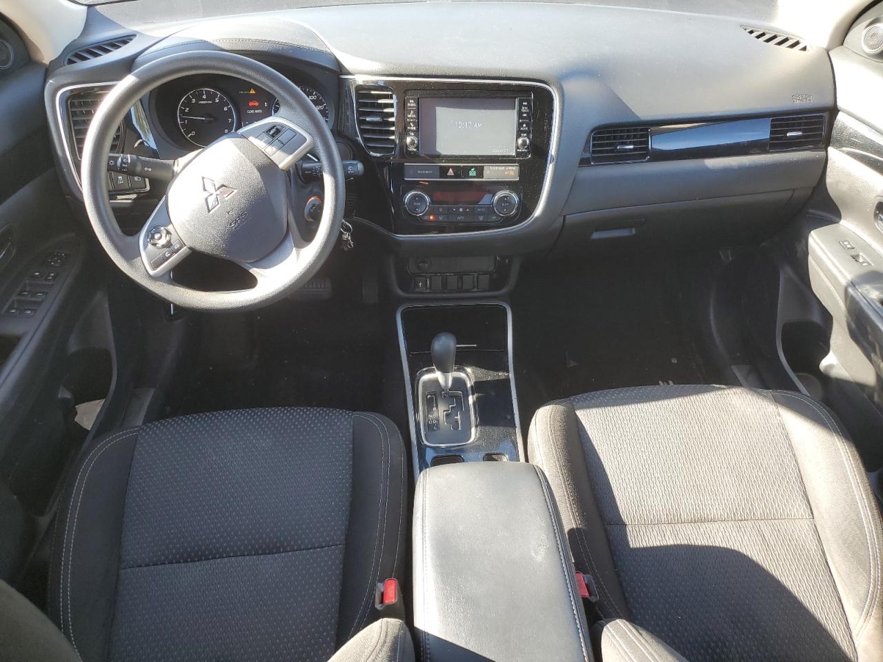 2019 Mitsubishi Outlander Es VIN: JA4AD2A3XKJ000138 Lot: 82437975