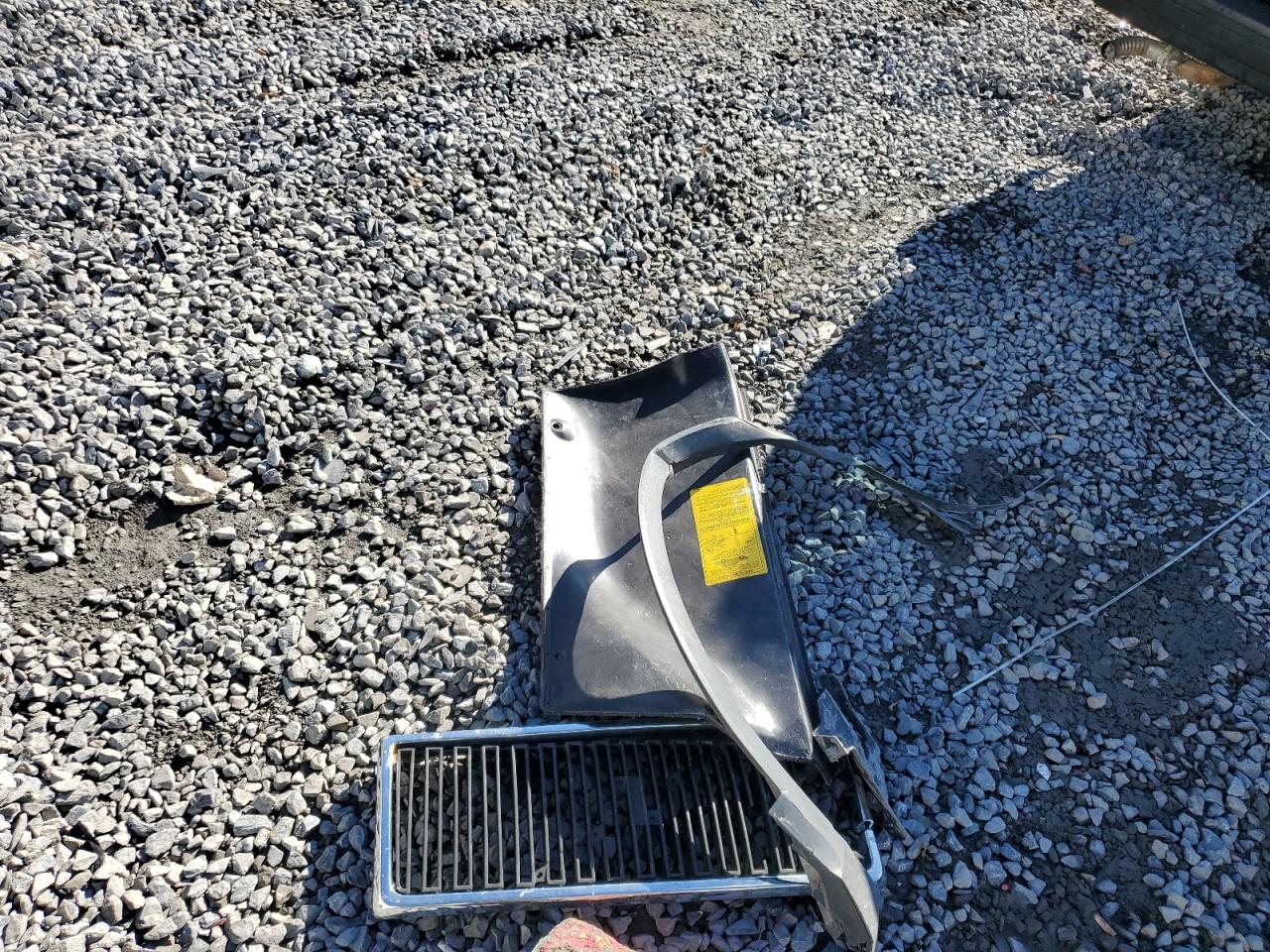 1990 Volvo 240 Base VIN: YV1AA885XL1866653 Lot: 85832325