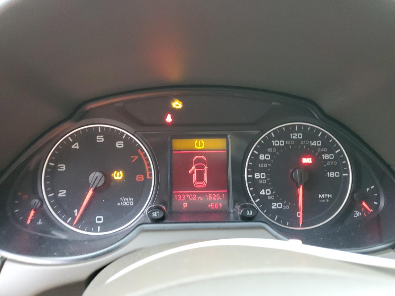 2011 Audi Q5 Premium VIN: WA1CFAFP4BA102995 Lot: 90468075