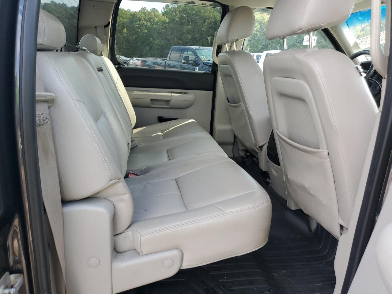 2011 Chevrolet Silverado C1500 Lt VIN: 3GCPCSE09BG190647 Lot: 82324295