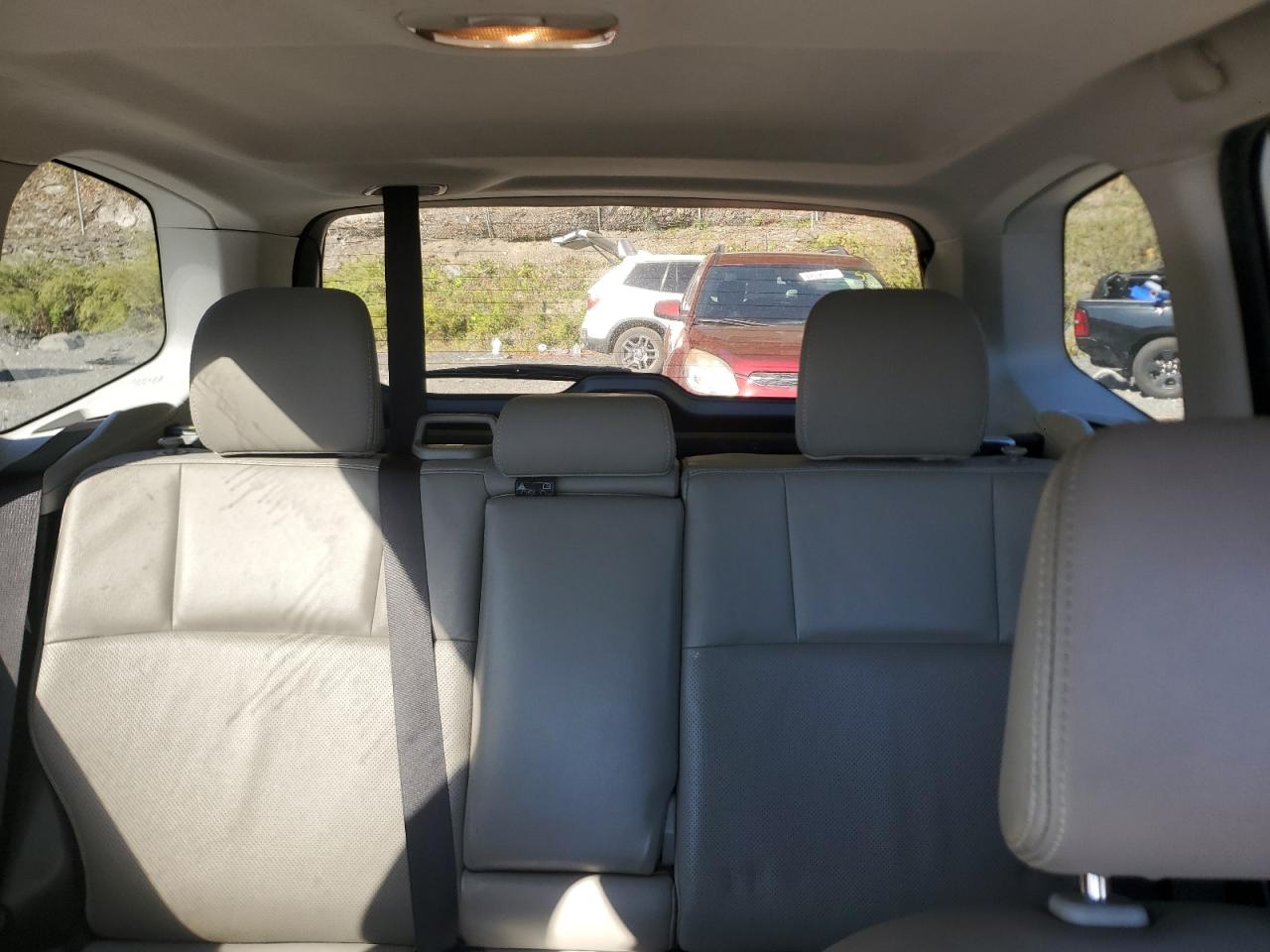 2017 Subaru Forester 2.5I Limited VIN: JF2SJARC2HH452474 Lot: 84210225