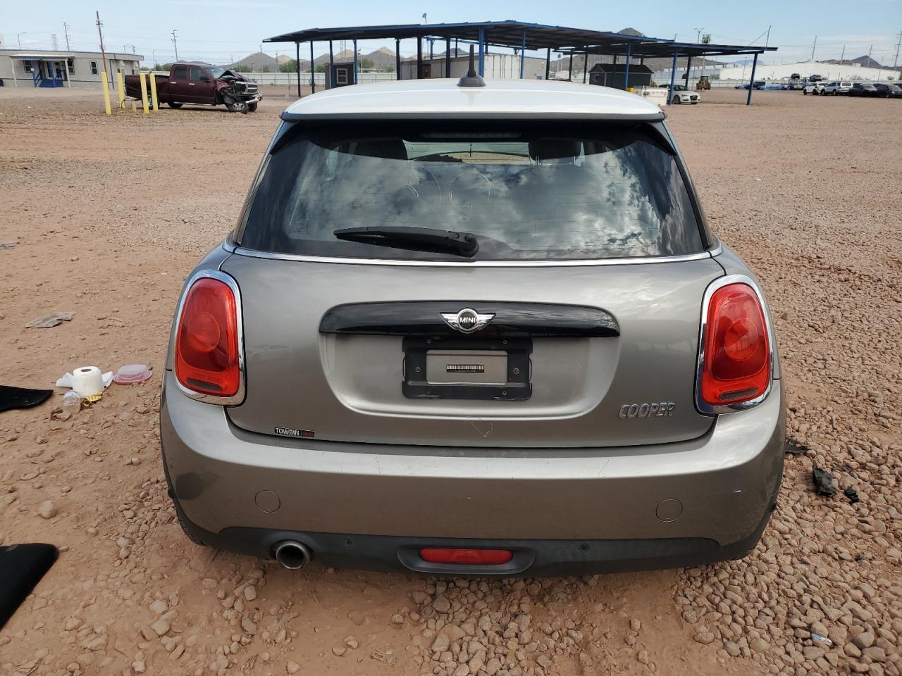2018 Mini Cooper VIN: WMWXP5C55J2H29101 Lot: 82238015