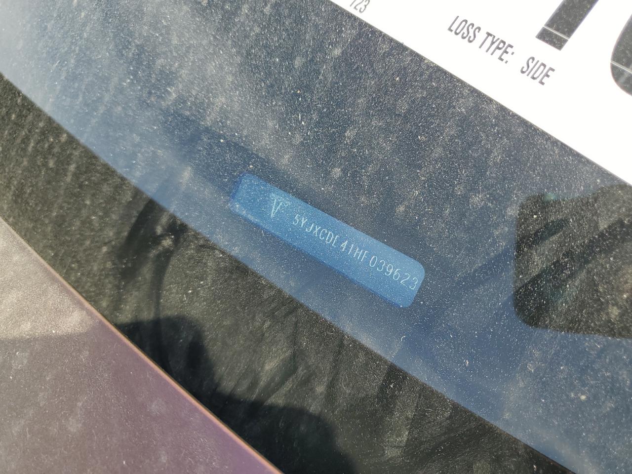 2017 Tesla Model X VIN: 5YJXCDE41HF039623 Lot: 84987135