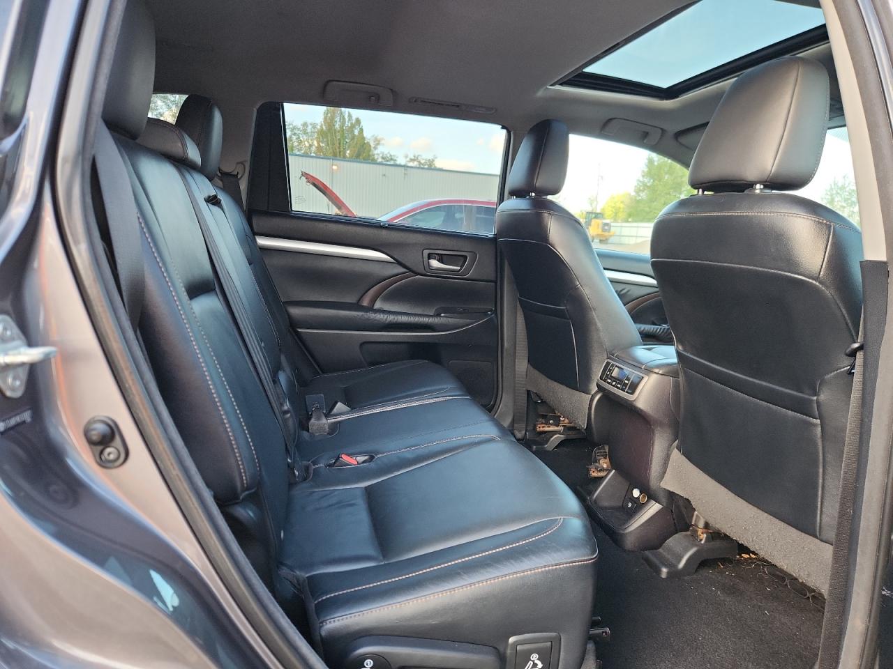 2014 Toyota Highlander Xle VIN: 5TDJKRFHXES036931 Lot: 85104675