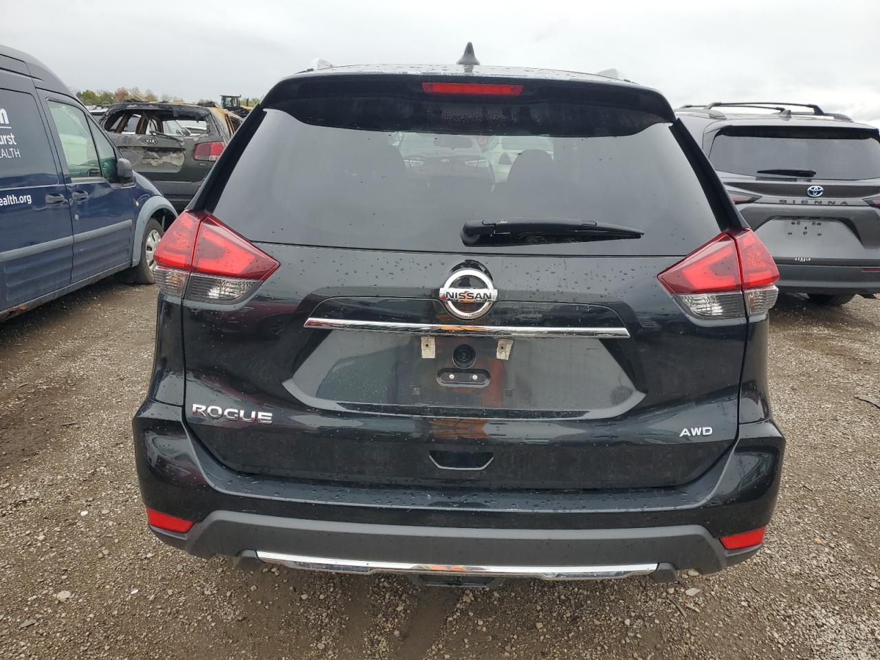 2017 Nissan Rogue S VIN: 5N1AT2MMXHC862412 Lot: 81913765