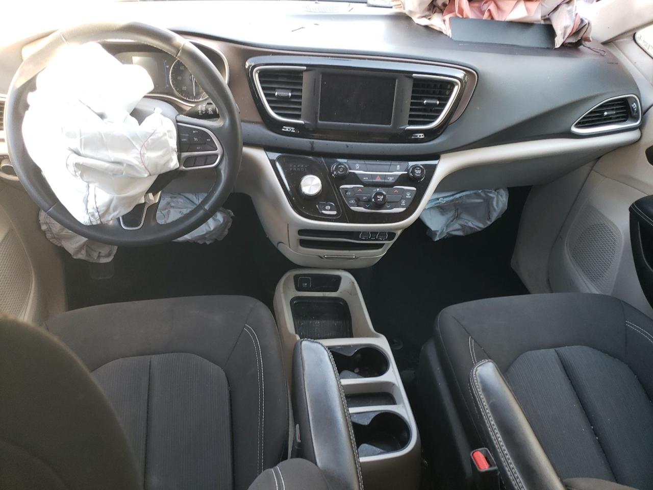 2022 Chrysler Voyager Lx VIN: 2C4RC1CG9NR218464 Lot: 89866035