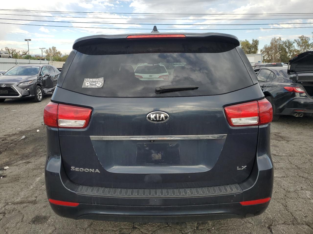 2015 Kia Sedona Lx VIN: KNDMB5C13F6061331 Lot: 82672795