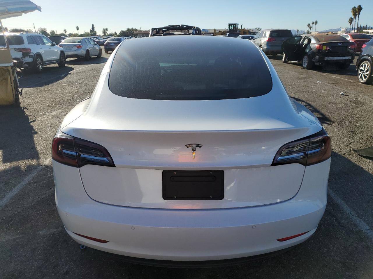 2018 Tesla Model 3 VIN: 5YJ3E1EA2JF162639 Lot: 90652555