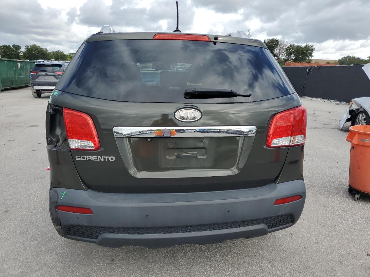 2012 Kia Sorento Base VIN: 5XYKT3A61CG189776 Lot: 85908055