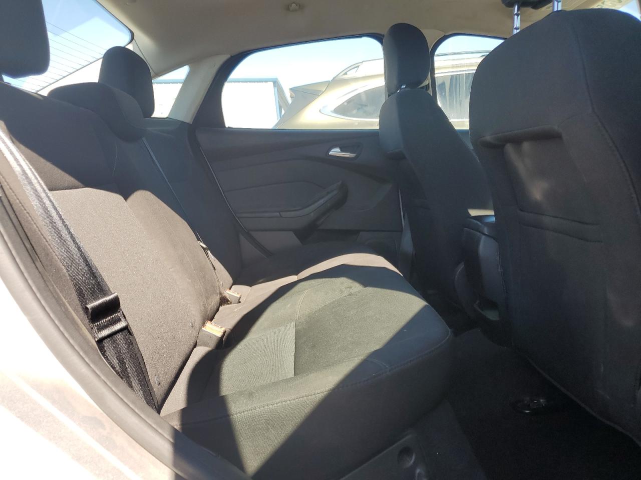 2016 Ford Focus Se VIN: 1FADP3F2XGL299759 Lot: 84771905