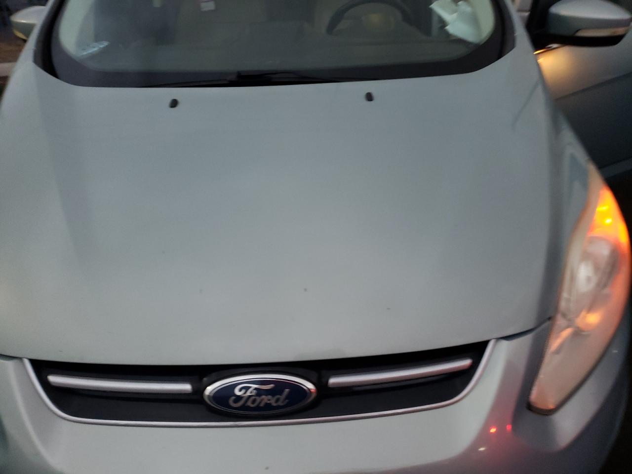 2013 Ford C-Max Premium VIN: 530261 Lot: 86540755