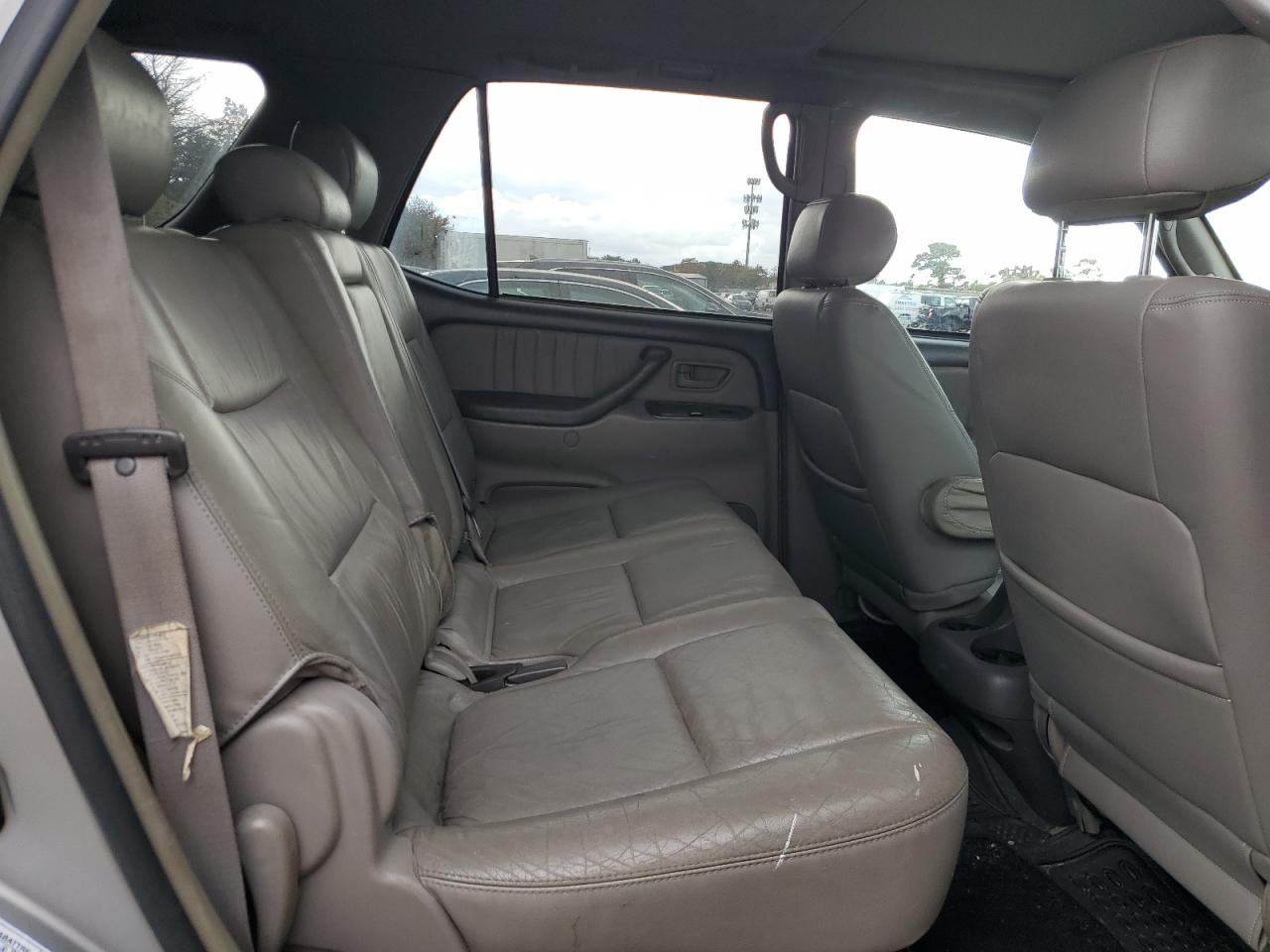 2004 Toyota Sequoia Limited VIN: 5TDBT48A34S233121 Lot: 89572875