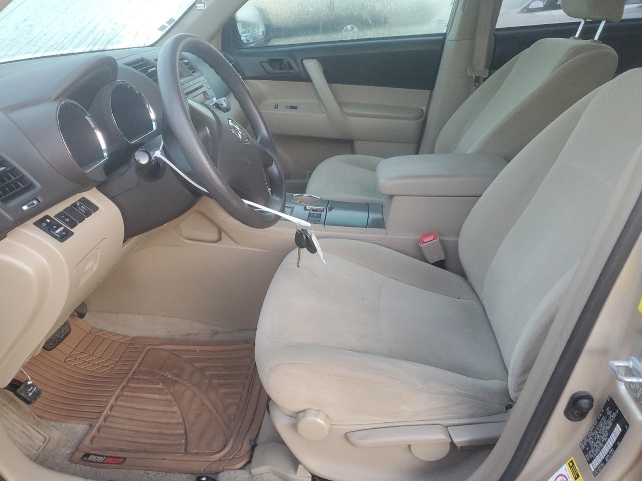 2010 Toyota Highlander VIN: 5TDZK3EH4AS011762 Lot: 82369235