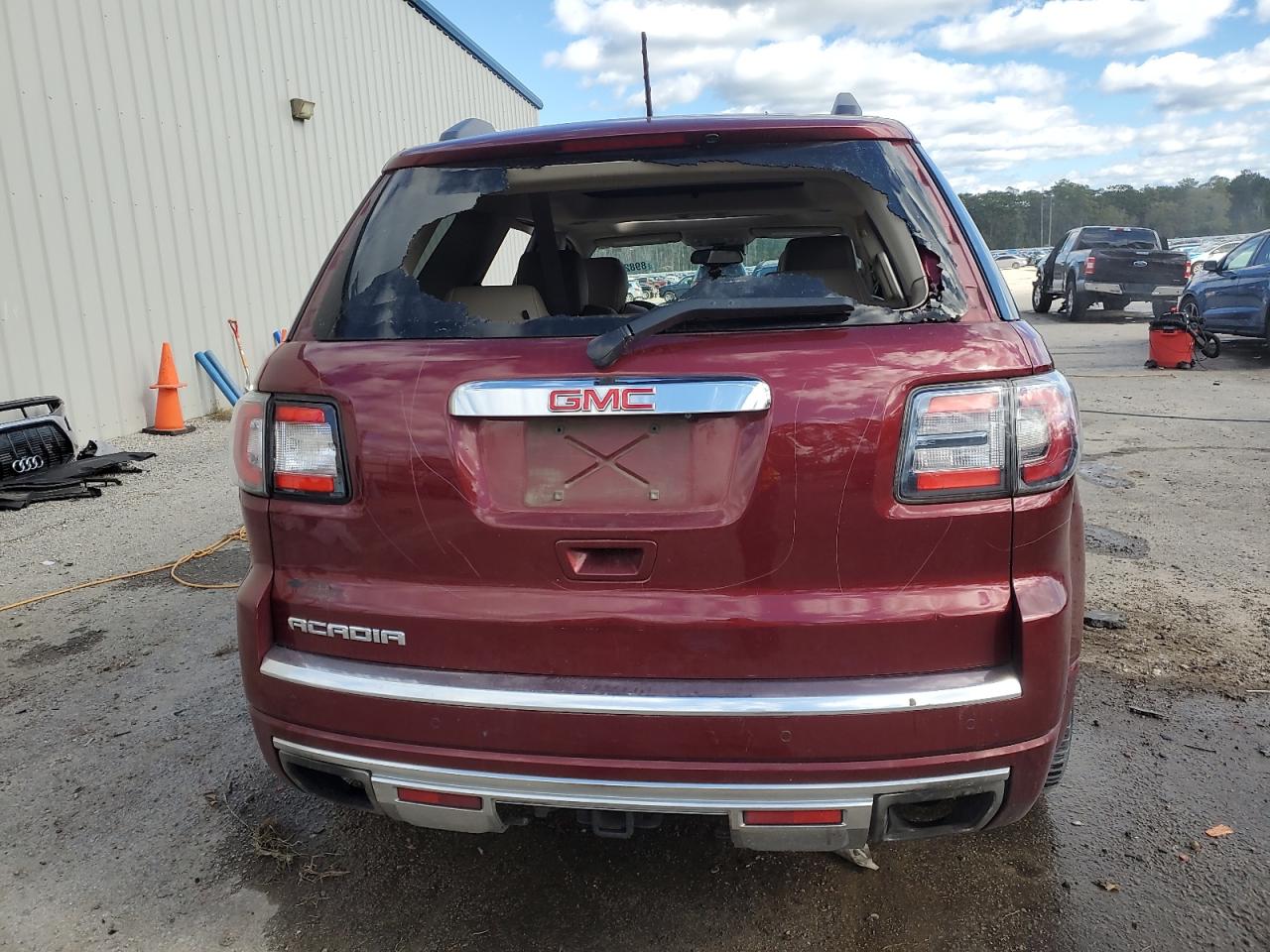 2015 GMC Acadia Denali VIN: 1GKKRTKD4FJ165573 Lot: 89829515