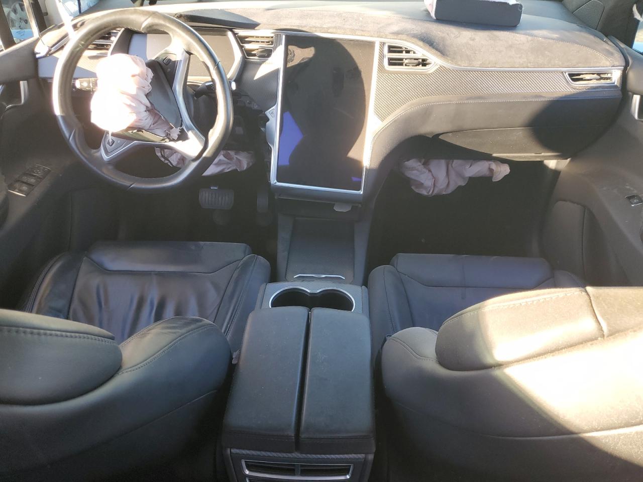 2017 Tesla Model X VIN: 5YJXCBE21HF046719 Lot: 87182875