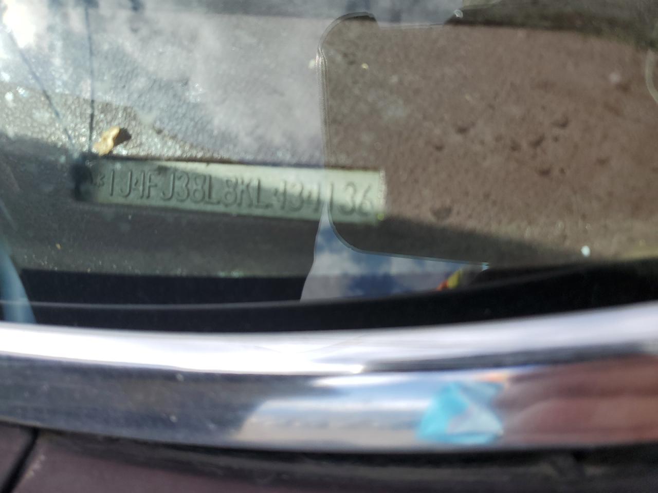 1989 Jeep Cherokee Pioneer VIN: 1J4FJ38L8KL434136 Lot: 84206995