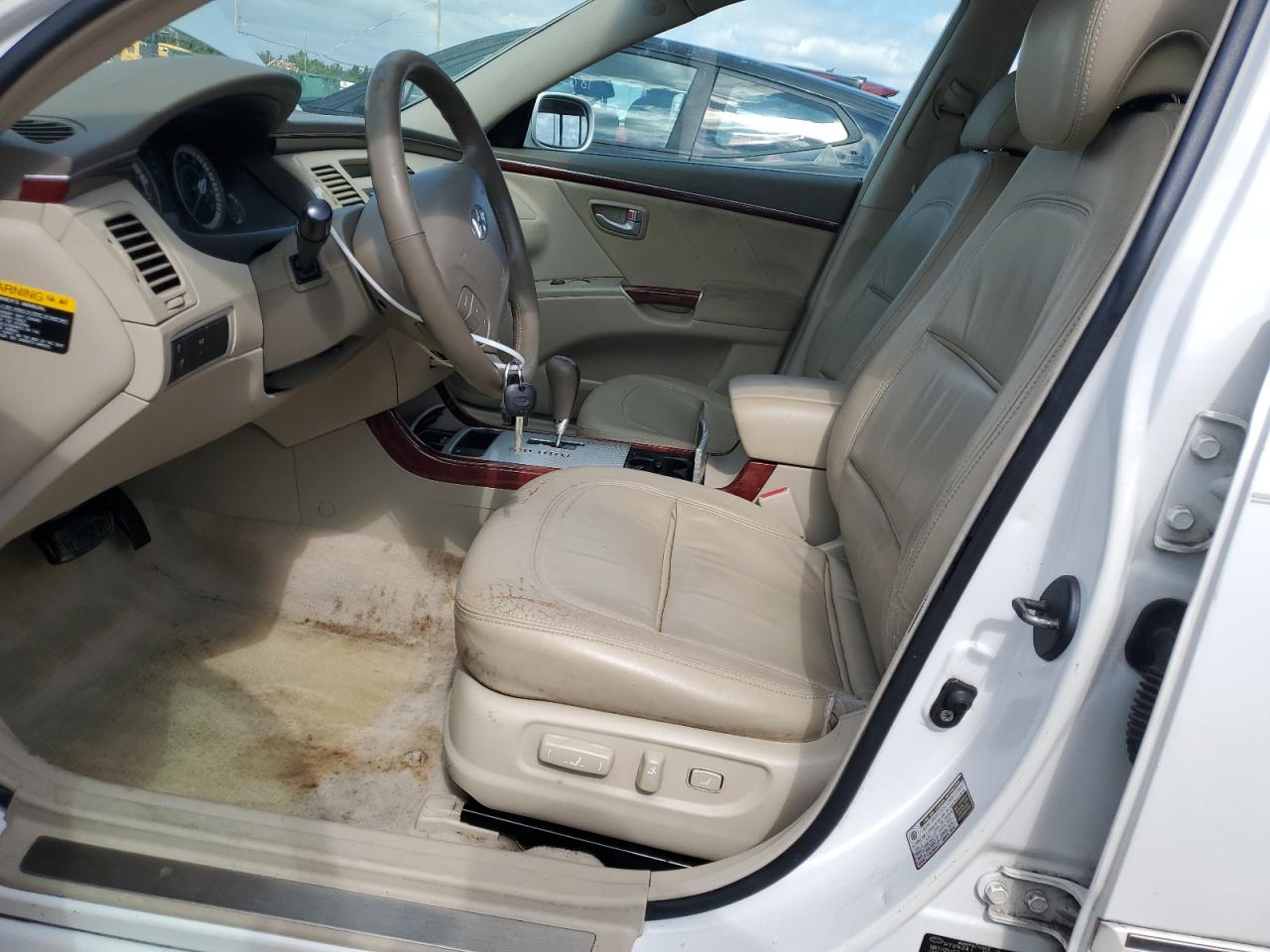 2007 Hyundai Azera Se VIN: KMHFC46F97A237753 Lot: 85589005