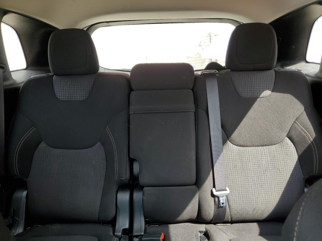 2017 Jeep Cherokee Latitude VIN: 1C4PJLCB5HD219454 Lot: 84615685