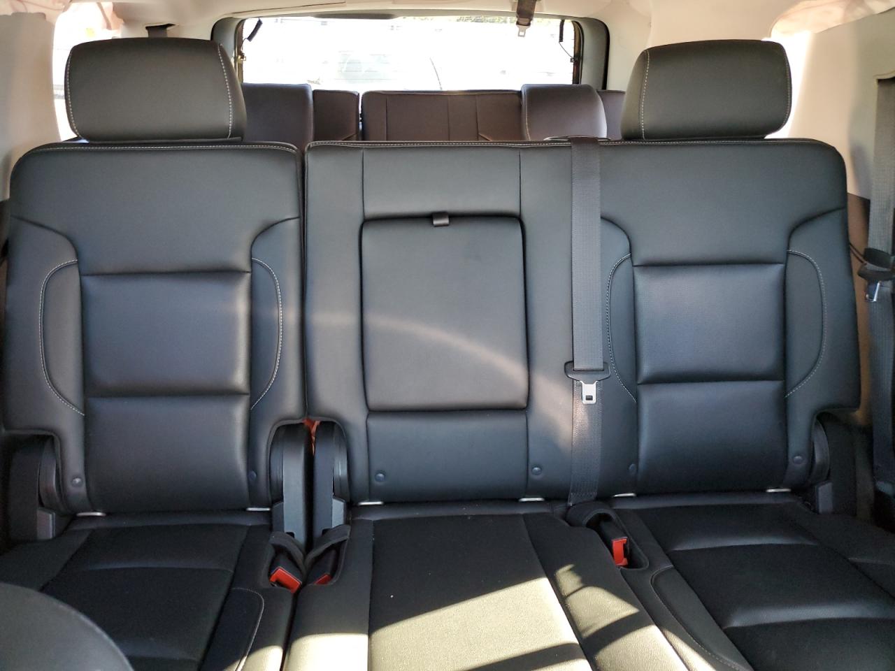 2019 Chevrolet Tahoe K1500 Premier VIN: 1GNSKCKC3KR283625 Lot: 84837865