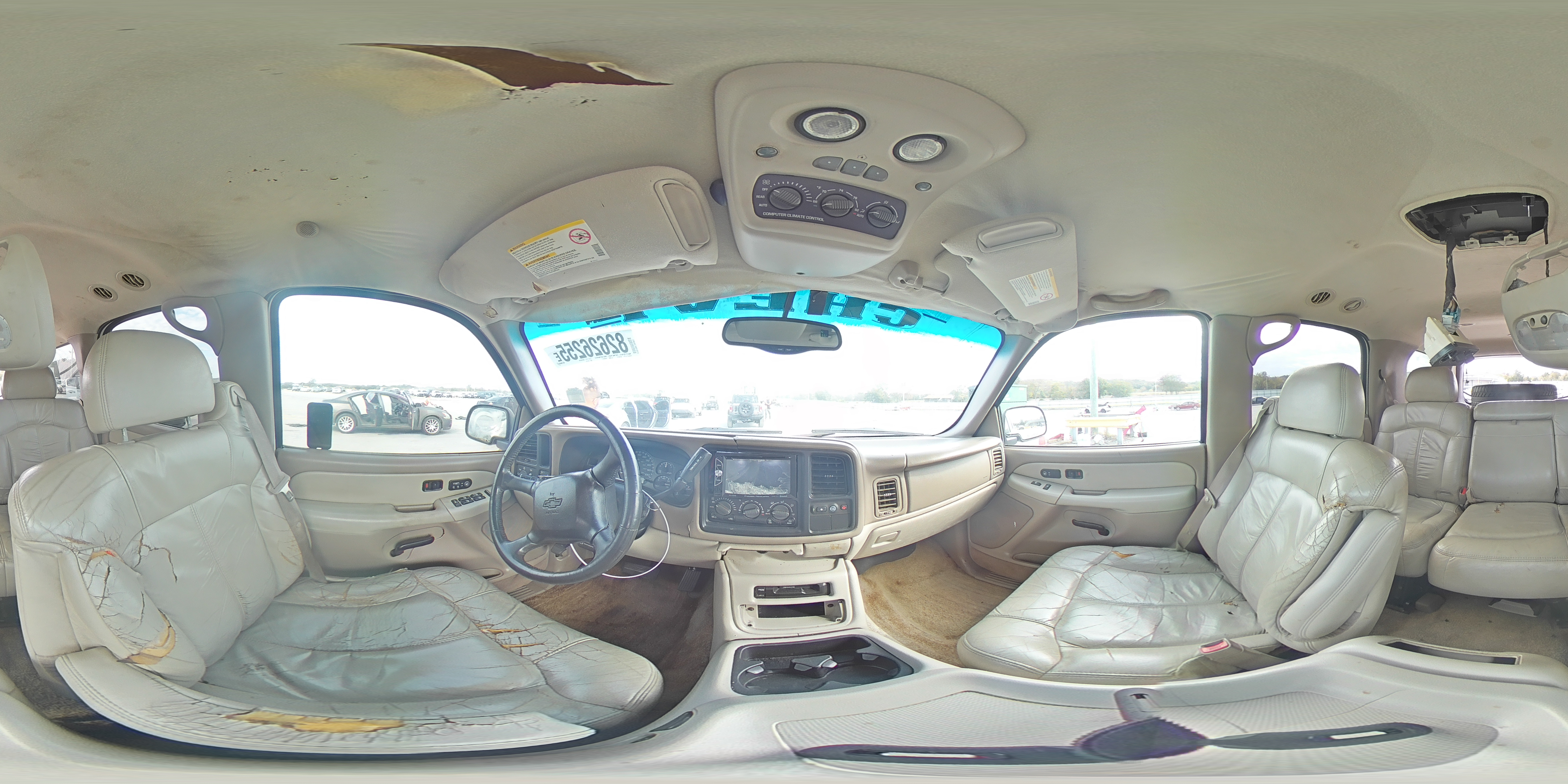 2002 Chevrolet Tahoe C1500 VIN: 1GNEC13Z62R132148 Lot: 82626255