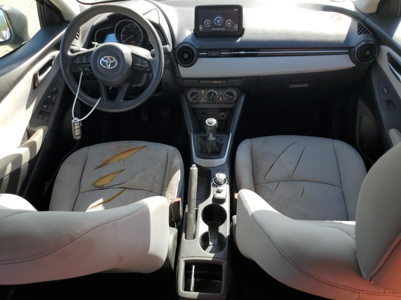 2019 Toyota Yaris L VIN: 3MYDLBYV3KY510244 Lot: 82221855