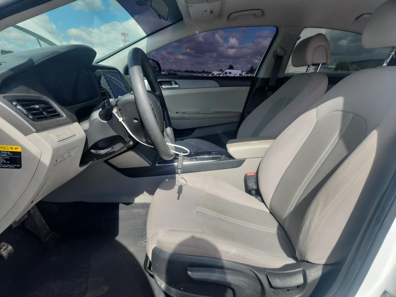 2017 Hyundai Sonata Se VIN: 5NPE24AF5HH541828 Lot: 82522715