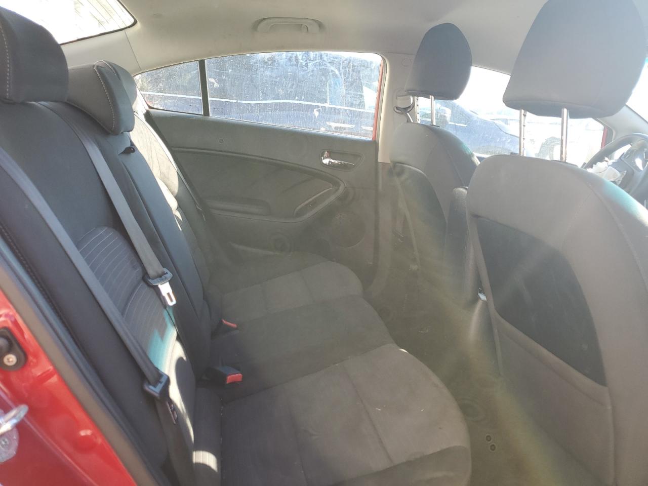 2015 Kia Forte Lx VIN: KNAFX4A67F5393214 Lot: 86163245