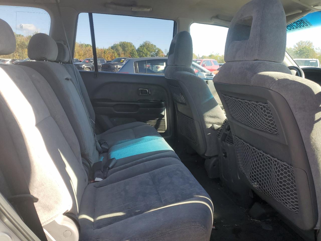 2004 Honda Pilot Ex VIN: 2HKYF18474H551145 Lot: 85820515